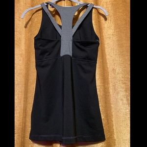 Reebok gym/ workout shirt gray/ black